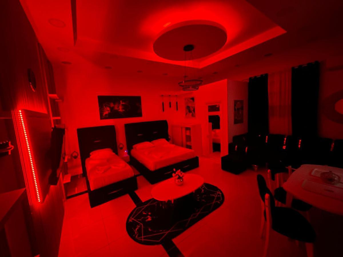 Esto'S Apartament Near Tirana Airport 1 - Self Checkin -Netflix - Free Parking Valias Екстер'єр фото